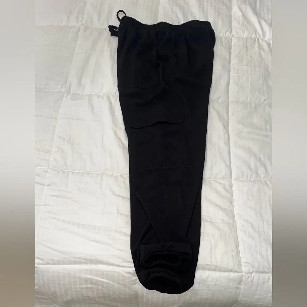 Michael kors new Black lightweight satin fabric Cargo Jogger Pants w pockets